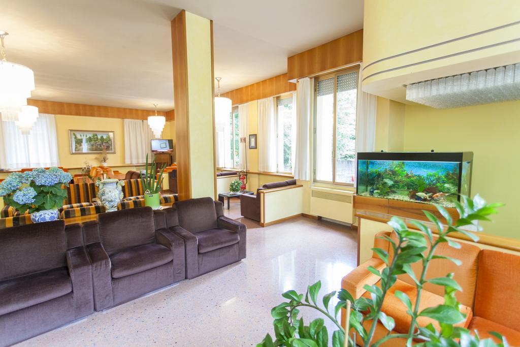 Hotel Rossini Tabiano Terme Экстерьер фото