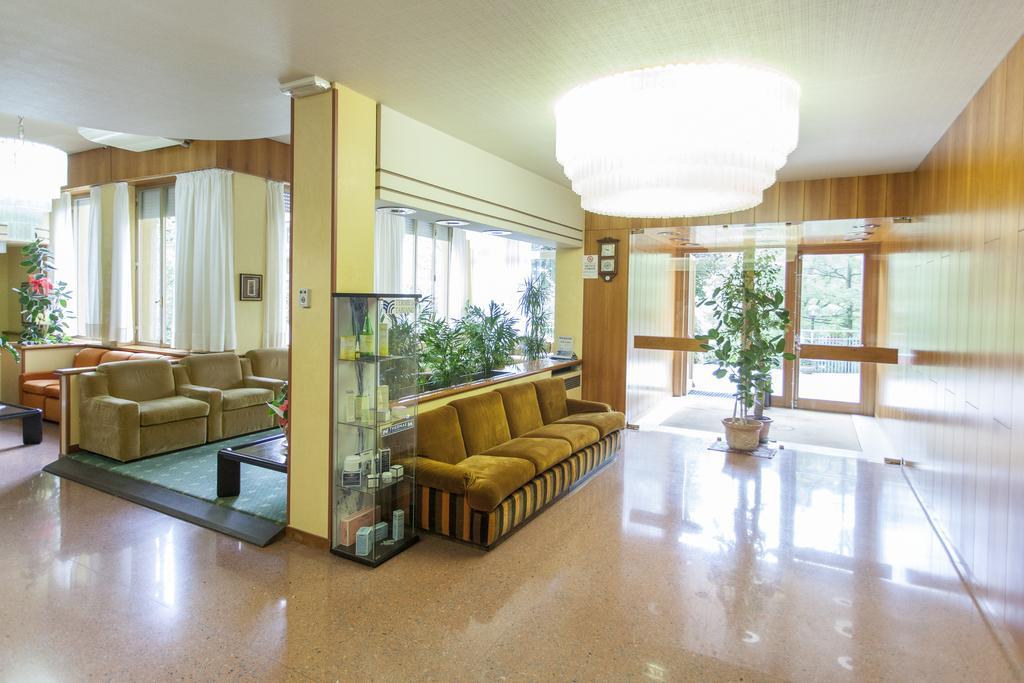 Hotel Rossini Tabiano Terme Экстерьер фото