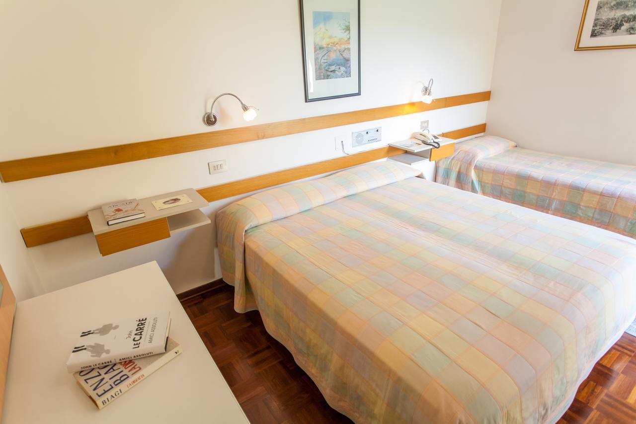 Hotel Rossini Tabiano Terme Экстерьер фото